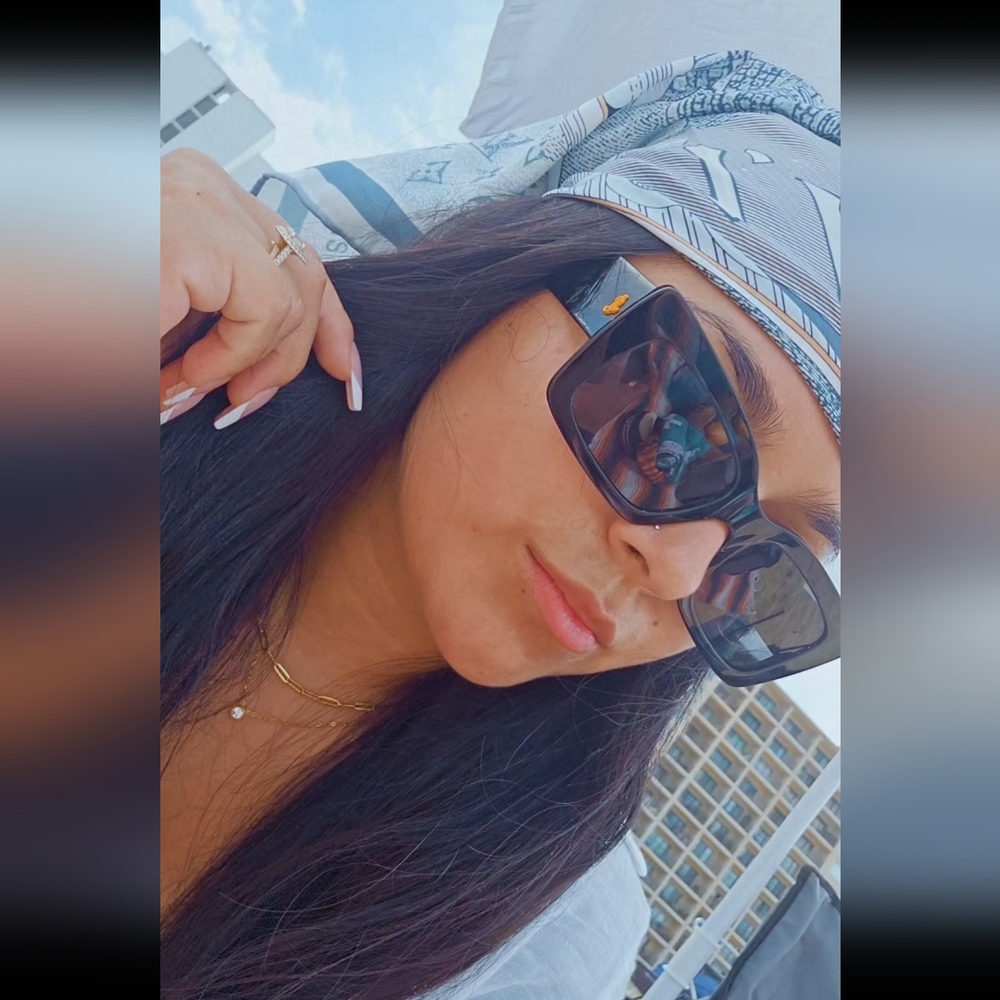 Meet your Posher, Karla